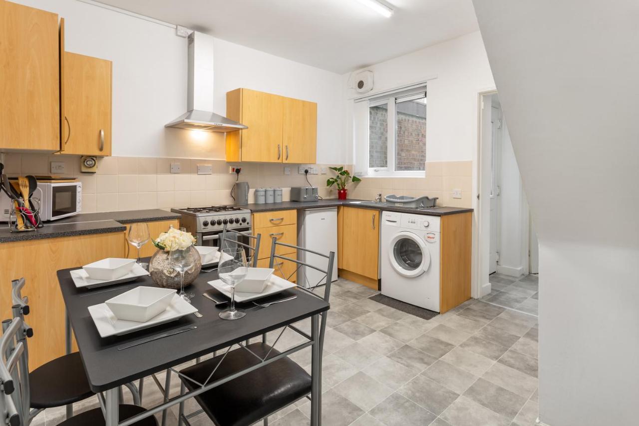 Comfortable Liverpool Townhouse - Free Parking Εξωτερικό φωτογραφία